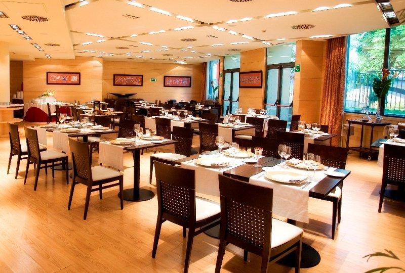 โรงแรมริเบรา เด ตรีอานา เซบีญา ภายนอก รูปภาพ